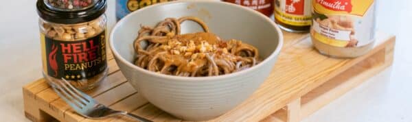 Tjestenina s kikirikijem