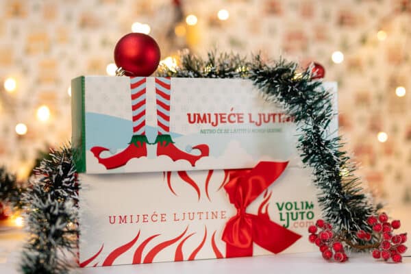 Poklon paketi koji griju Božić 1