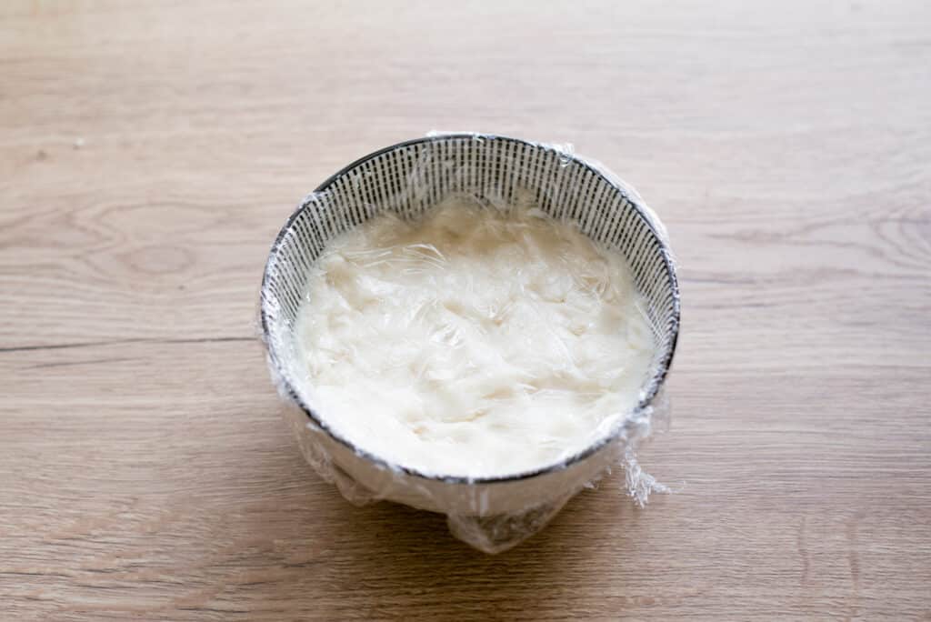 Arepe s kobasicom i Sweet Chili umakom 1